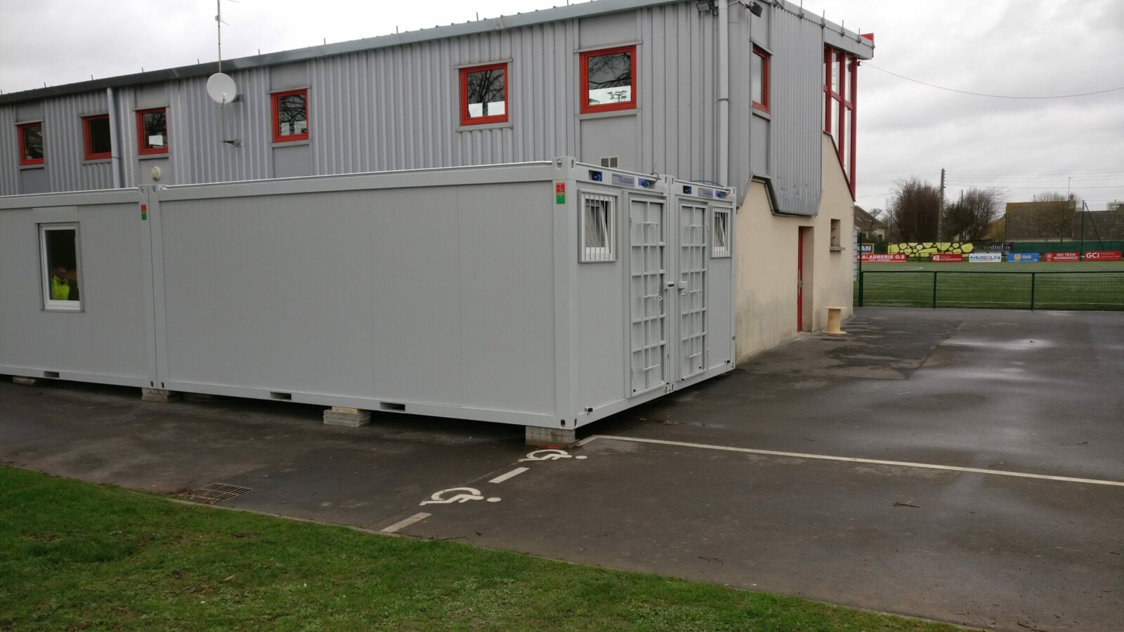 Bungalow vestiaires sportif