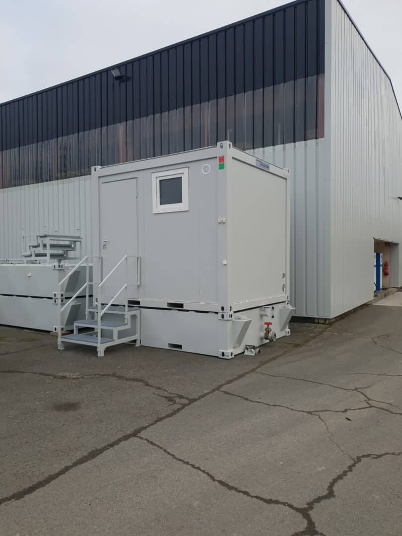 Location sanitaire sur cuve de rétention